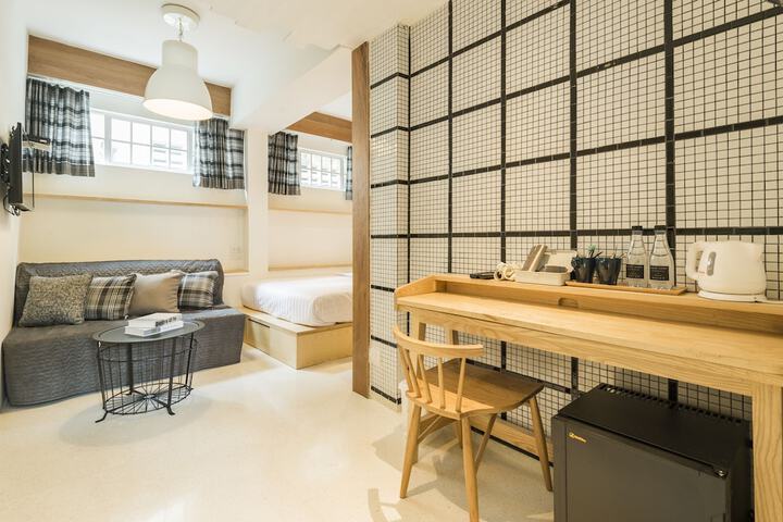 Room 13 of 73