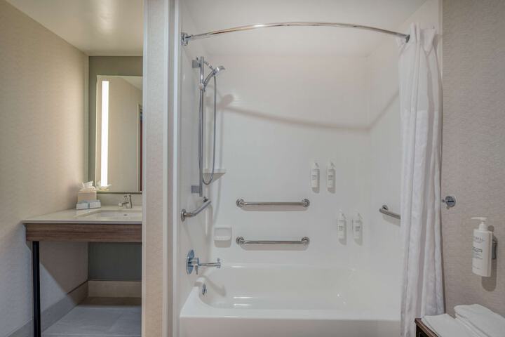 Bathroom shower