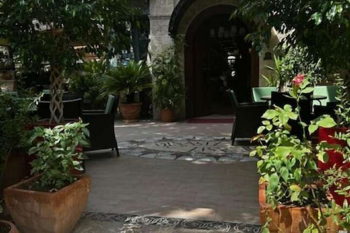 Hotel 60 of 64