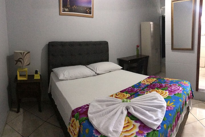 Room 1 of 3