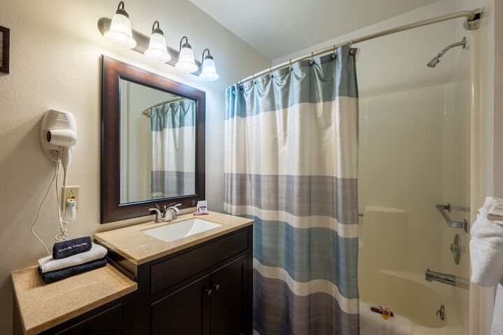 Room 25 of 46