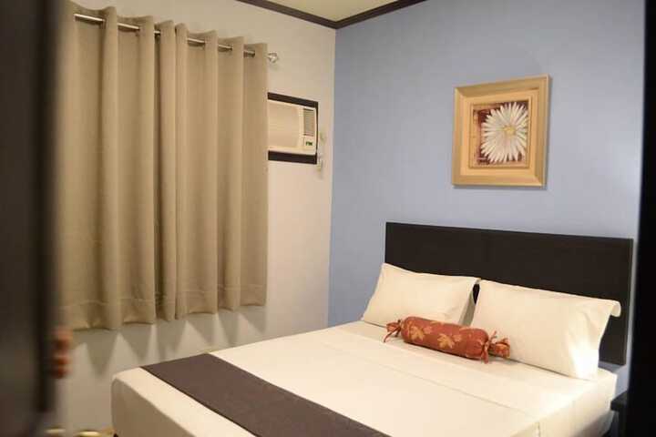 Room 25 of 114
