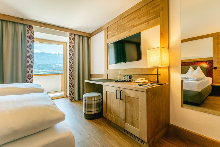 Room 15 of 54