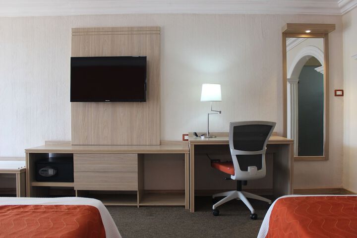 Room 18 of 42