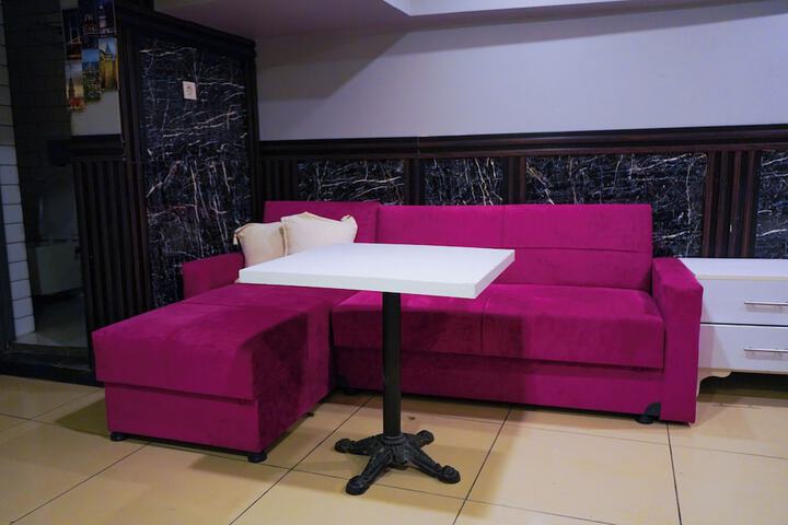 Room 11 of 33