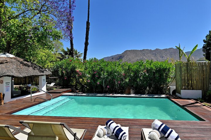 Hotel with Pool
