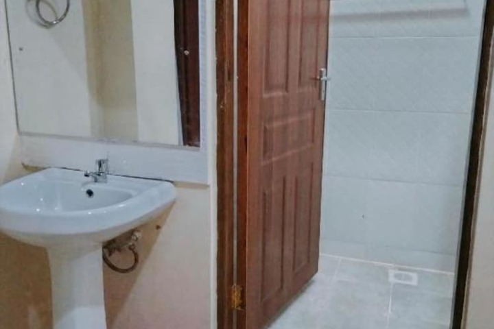 Room 7 of 14