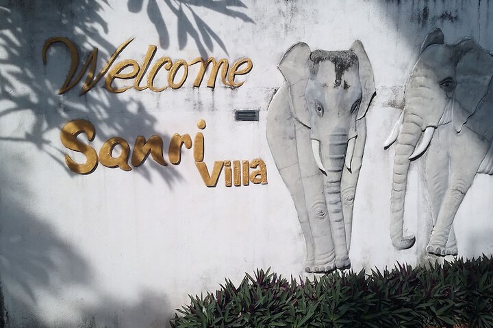 Sanri villa Katunayaka