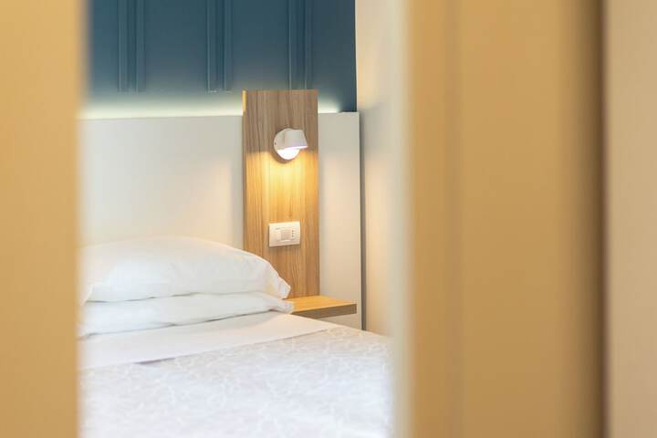 Room 29 of 86
