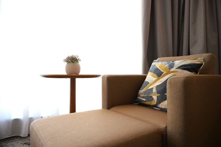 Room 6 of 24