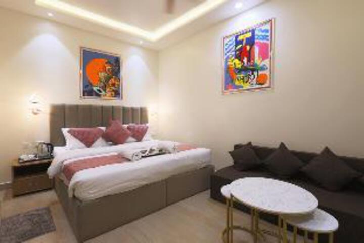 Room 3 of 19