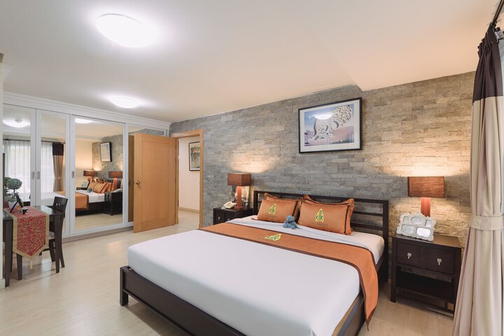 Room 13 of 41