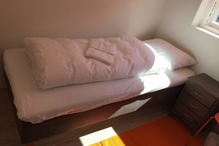 Room 9 of 52