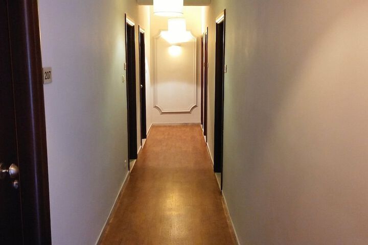 Ballroom/Hall 91 of 103