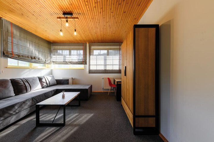 Room 32 of 135
