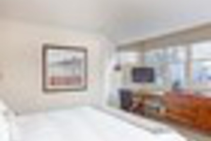 Room 26 of 279