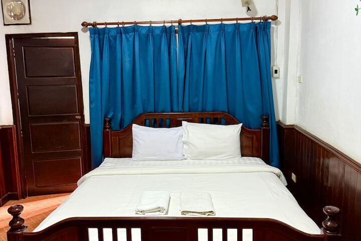 Room 30 of 61