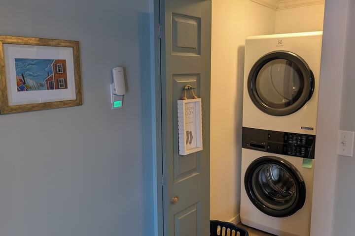 Laundry 6 of 30