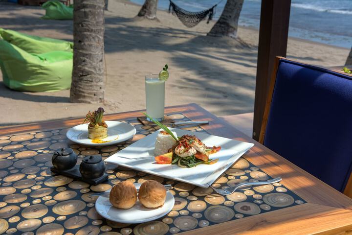 Dining Photos