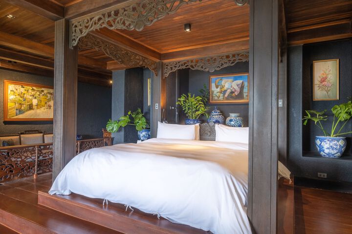 Room 10 of 89