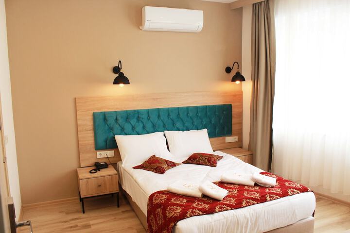 Room 30 of 46