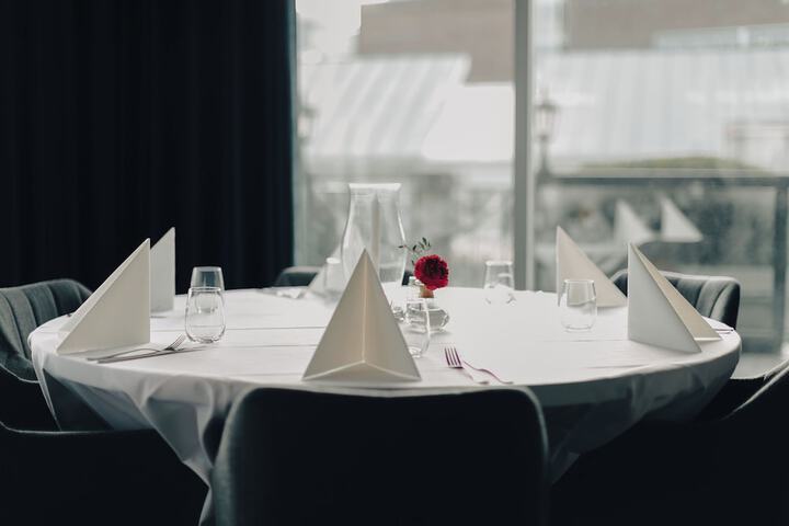 Dining 48 of 58