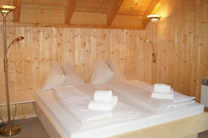 Room 5 of 30