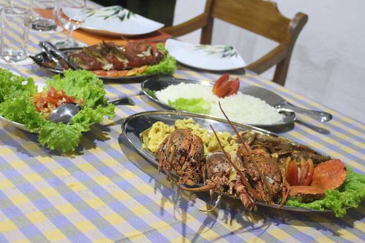 Dining 73 of 84