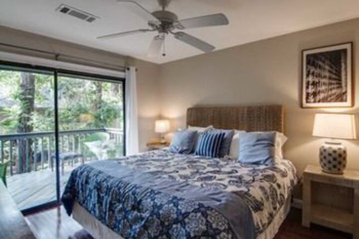 Room 8 of 26
