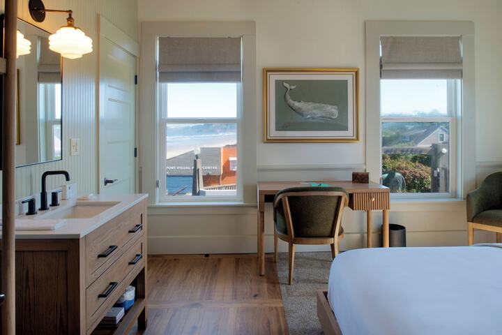 Room 26 of 80
