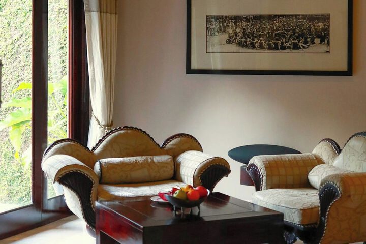 Room 45 of 178