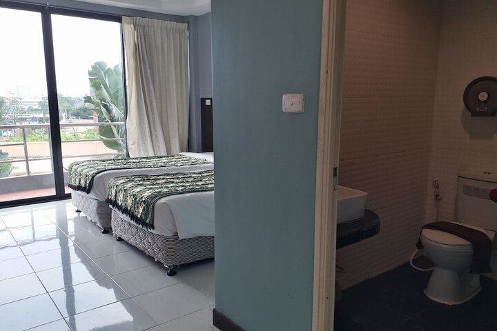 Room 17 of 67