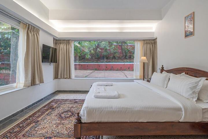 Room 20 of 37