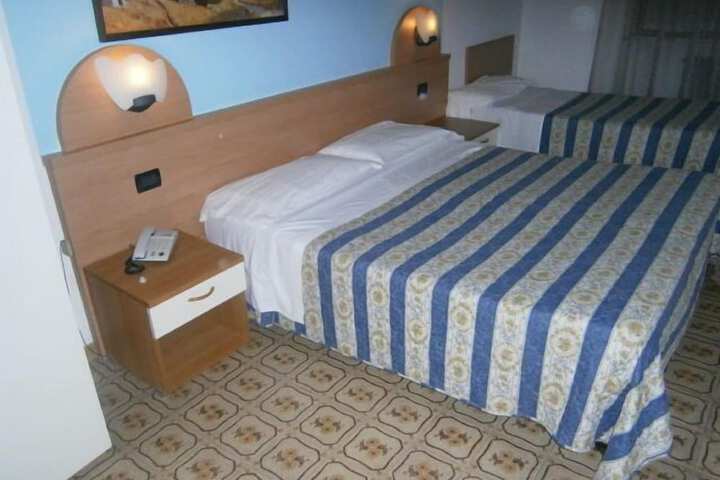 Room 3 of 16