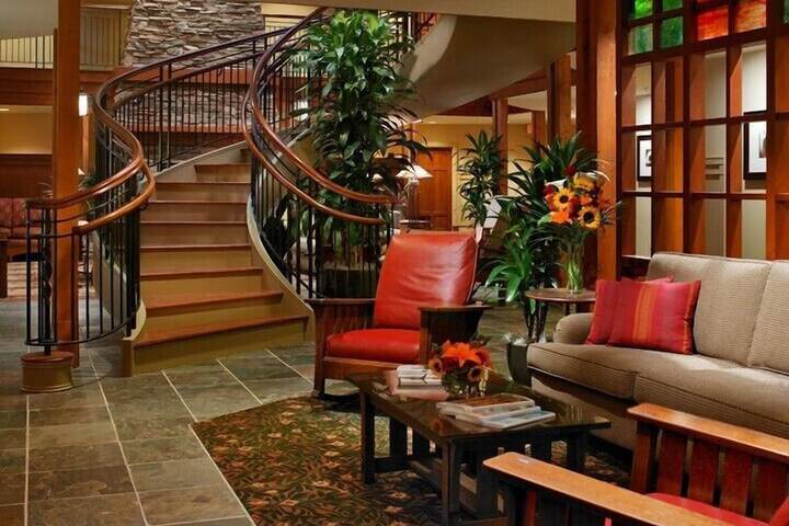 Hotel Lobby