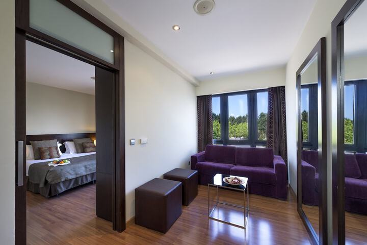 Room 15 of 53