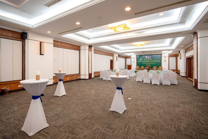 Business Center 139 of 169