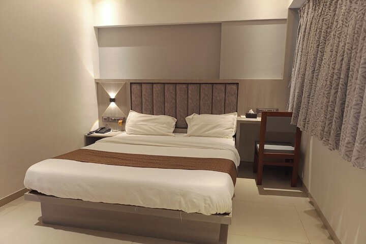 Room 40 of 65