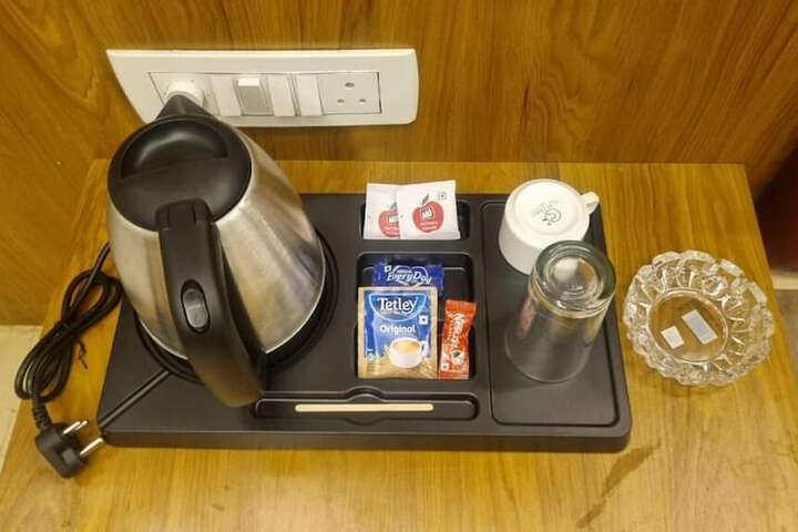Breakfast/Coffee Service 11 of 19