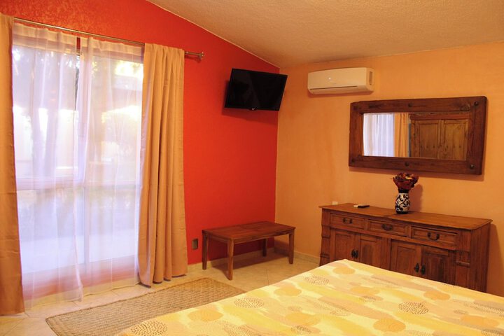 Room 7 of 27