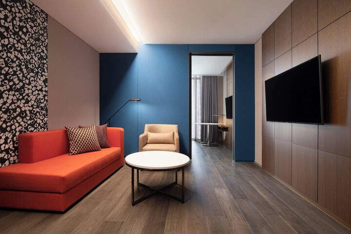 Room 29 of 74