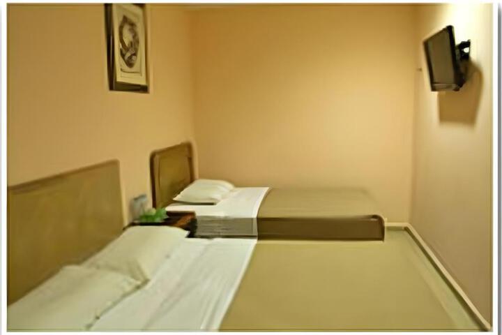 General 10 of 15