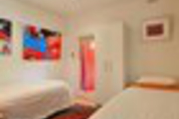 Room 20 of 87