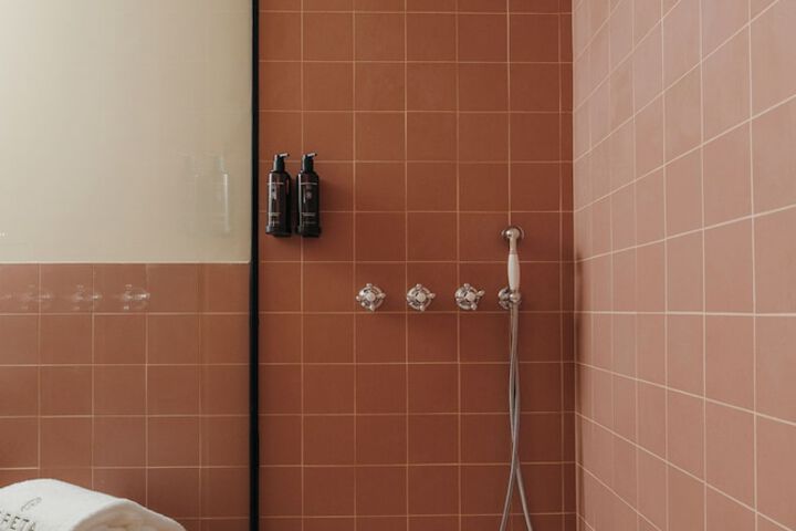 Room 27 of 29