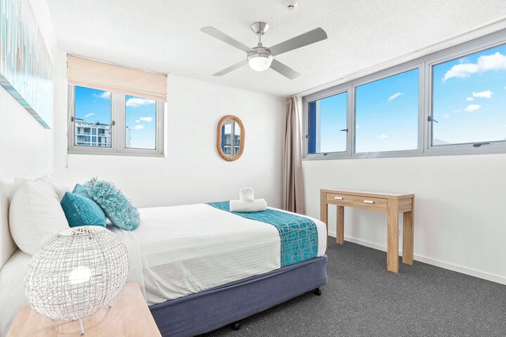 Room 27 of 168