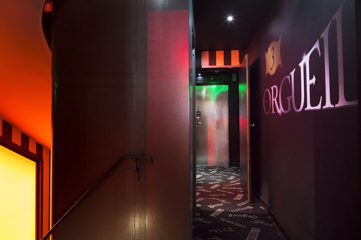 Ballroom/Hall 39 of 43