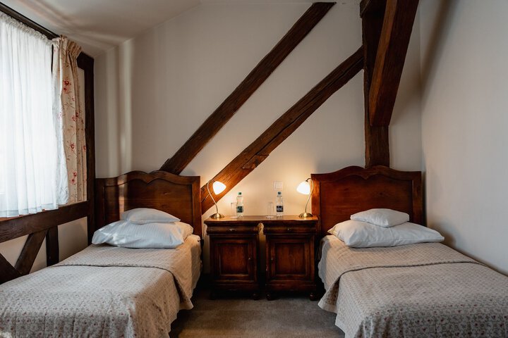 Room 32 of 130