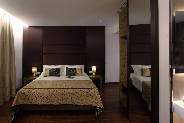 Room 10 of 47