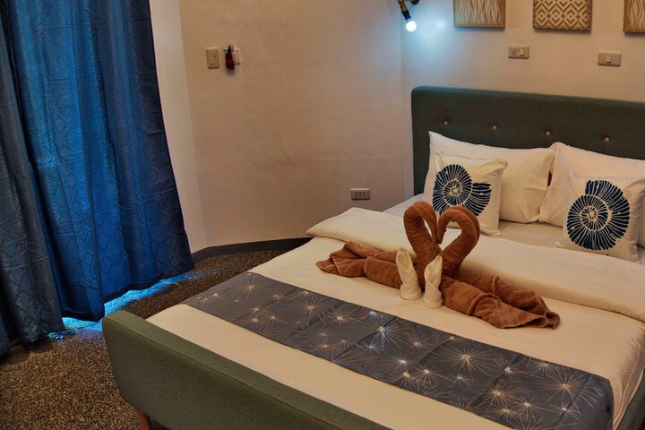 Room 21 of 106