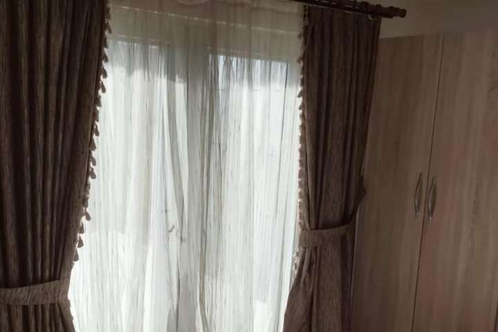 Room 14 of 27